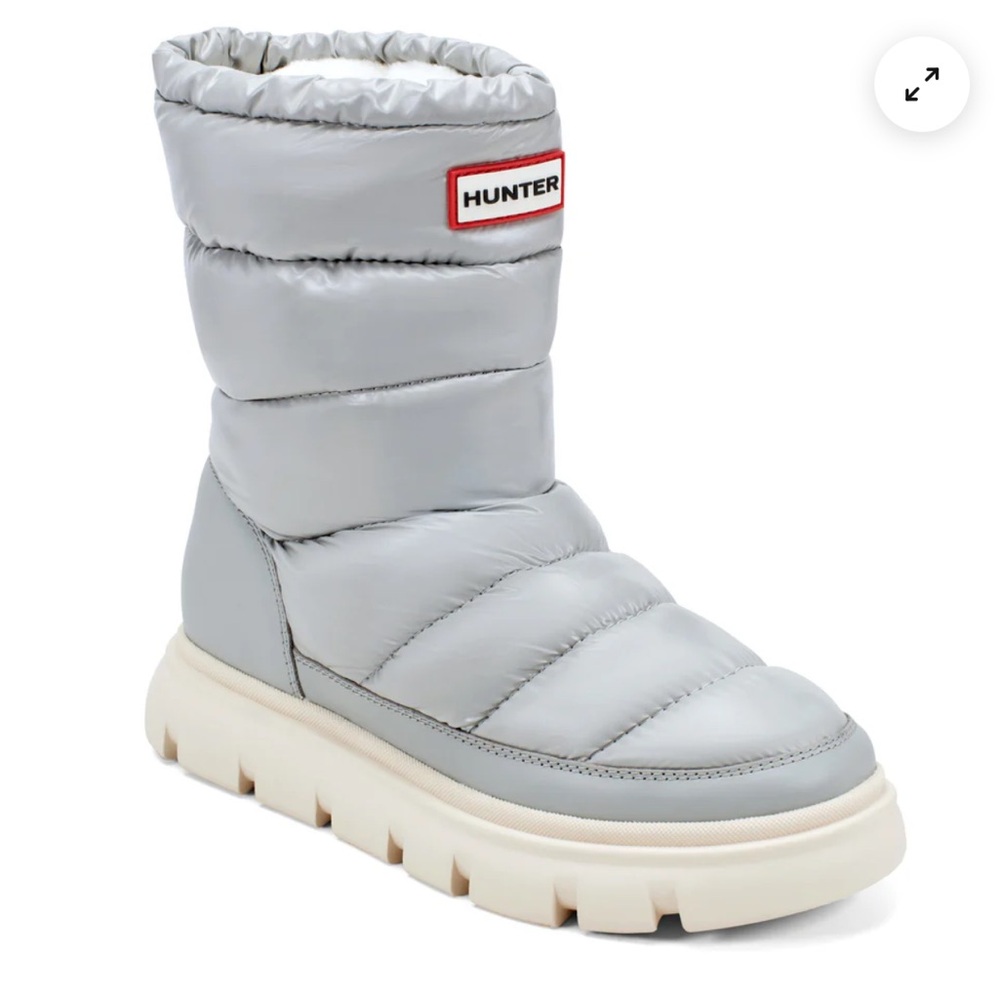 NWT size 6 Light Gray Hunter Women's Maribel lug sole Snow Booties